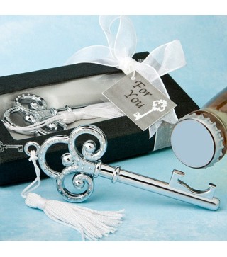 LLAVE PLATEADA ABRIDOR EN CAJA DE REGALO