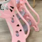 Tobogán para Niños de 18 a 36 Meses con 2 Escaleras 1 Canasta de Baloncesto y Patrón de Tigre 133x60x70 cm Rosa y Gris