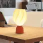 Lámpara de Mesa LED 3D con Diseño de Pétalos Luz Cálida para Mesita de Noche y Escritorio Ø16,5x28 cm Blanco y Teja