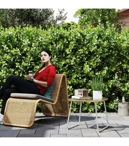 Mesa de Jardín de Ratán Sintético con Encimera de Vidrio Templado y Patas Ajustables para Exterior 50x50x44 cm Natural