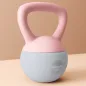 Pesa Rusa 6 kg Kettlebell Relleno de Arena Metálica y Mango Antideslizante para Entrenamiento en Casa 19x19x28 cm Rosa