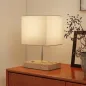 Lámpara de Mesa con Puertos USB-A/C Tres Ranuras para Teléfonos Base de Madera y Pantalla de Tela Blanco