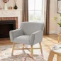 Butaca de Salón Tapizada en Terciopelo con Reposabrazos Acolchados y Patas de Madera Cruzadas 67x65x74 cm Gris Claro