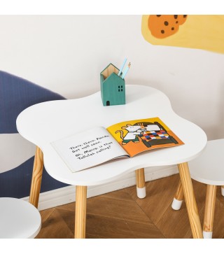 Juego Infantil de Mesa y 2 Sillas