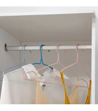 Armario Abierto con Rueda