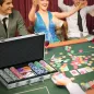Set de Póker con 500 Fichas 2 Barajas de Cartas Dados Tapete y Botón de Crupier Set de Casino Texas Hold'em con Maletín