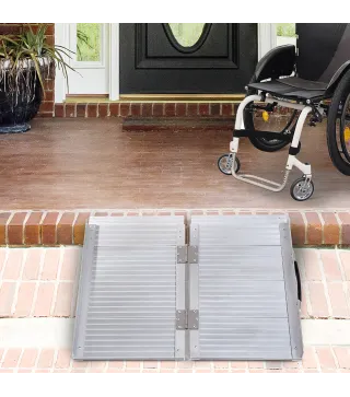 Rampa para Sillas de Ruedas Plegable 61 cm Carga 270 kg Rampa Portátil de Aluminio con Bordes de Seguridad Plata