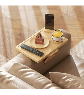 Bandeja de Brazo para Sofá de Bambú Plegable y Flexible con Portavasos Extraíble y Soporte Giratorio para Teléfono