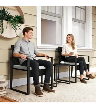 Conjunto de Muebles de Jardín de Ratán Sintético con 2 Sillas con Cojines Extraíbles y Mesa con Tablero de Vidrio Crema