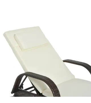 Tumbona de Ratán de Jardín Chaise Longue con Respaldo Ajustable en 5 Posiciones Cojines Acolchados Reposacabezas y 2 Ruedas Carg