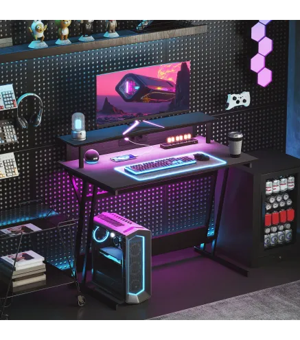 Escritorio Gaming con Luces LED 100x60 cm omas de Corriente Soporte para Monitor Estantes y Control Remoto Negro