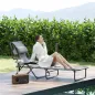 Tumbona de Jardín Plegable con Respaldo Ajustable en 4 Niveles Orificio de Lectura y Reposacabezas 194x72x31 cm Gris