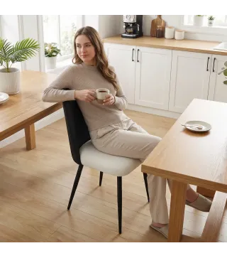 Juego de 2 Sillas de Cocina con Respaldo de PU de Imitación Ratán Patas de Acero y Asiento Acolchado Negro y Beige