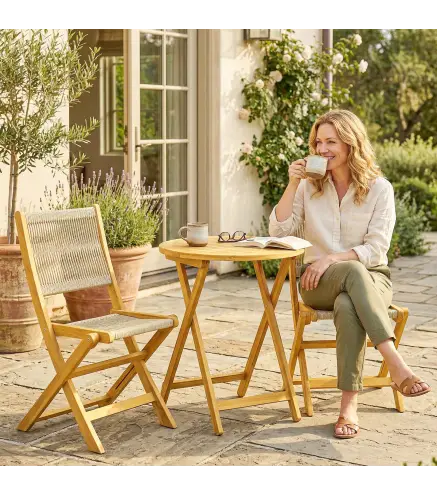 Conjunto de Jardín de 3 Piezas de Madera con 2 Sillas Plegables y Mesa Redonda para Patio Balcón Natural