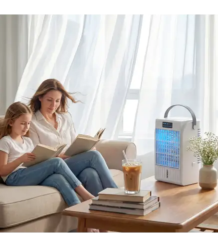 Mini Enfriador de Aire 4 en 1 con 4 Velocidades 2 Modos de Nebulización Luz LED RGB de 7 Colores Blanco