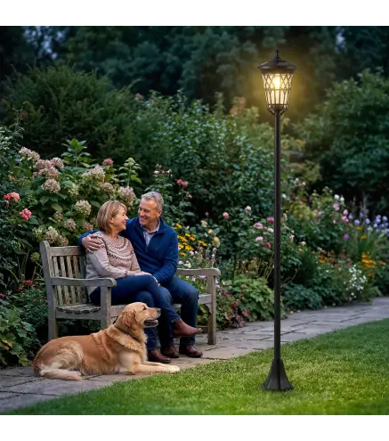 Set de 2 Farolas Solares de Jardín con Altura Ajustable 2 Modos de Brillo IP44 Impermeable para Terraza Patio Negro