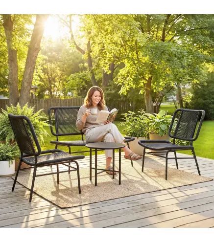 Conjunto de Jardín Exterior de Ratán 4 Piezas Incluye Sofá de 2 Plazas 2 Sillas Mesa de Centro con Tapa Metálica Negro