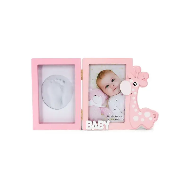MARCO DE MADERA + HUELLAS JIRAFA ROSA