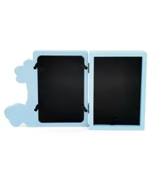 MARCO DE MADERA + HUELLAS JIRAFA AZUL