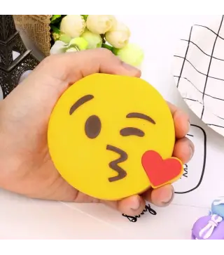 POWER BANK EMOTICONOS 1200 mha EN CAJA DE REGALO