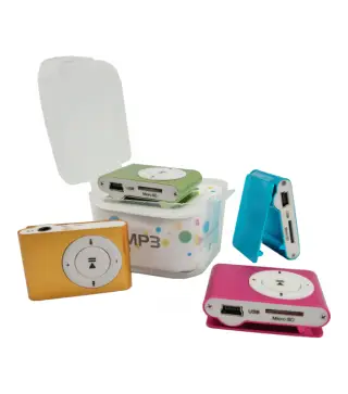 MP3 PLAYER CLIP + AURICULARES + CABLE USB EN CAJA