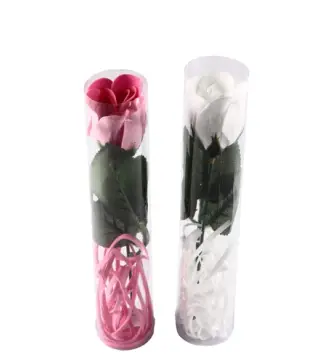 FLOR ROSA DE PÉTALOS DE ROSA EN CAJA DE REGALO