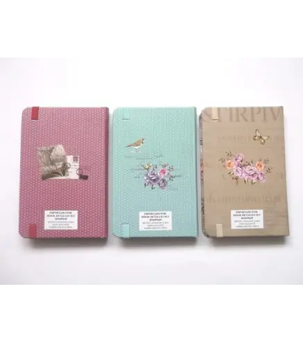 LIBRETA TAPA DURA CON CIERRE "MARIPOSAS"