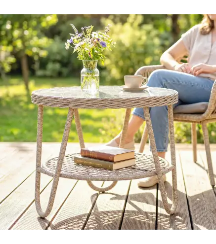 Mesa de Jardín Exterior de Ratán Mesita Auxiliar de Jardín con Estante Tablero de Vidrio Templado 65x65x50 cm Amarillo