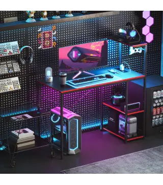 Escritorio Gaming de Fibra de Carbono con Luces LED 110x50 cm Tomas de Corriente Estantes y Control Remoto Negro