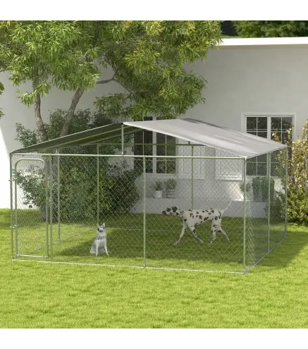 Perrera de Exterior con Toldo Anti-UV Impermeable Puerta con Pestillo y Marco de Metal Galvanizado 4x4x2,3 m Plata