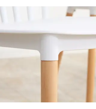 Juego de 4 Sillas de Comedor Estilo Nórdico con Respaldo de Polipropileno y Patas de Madera 48x52,5x83 cm Blanco