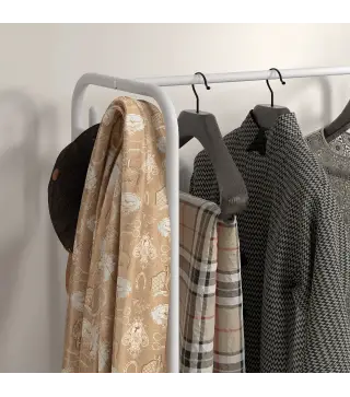 Perchero con Zapatero