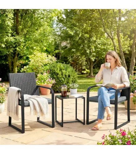 Conjunto de Muebles de Jardín de Ratán Sintético con 2 Sillas con Cojines y Mesa con Tablero de Vidrio Gris