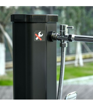 Ducha Solar Exterior