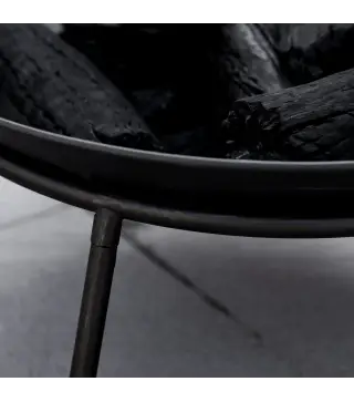 Brasero de Exterior con Tapa y Atizador Pozo de Fuego de Metal para Terraza Patio Jardín Ø47x33 cm Negro