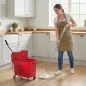 Cubo de Fregar con Escurridor Panel Separador y Ruedas Capacidad 20L para Limpieza Doméstica 45x26,5x70 cm Rojo