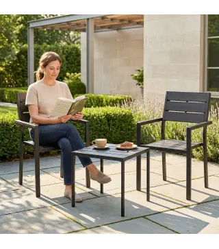 Conjunto de Jardín de 3 Piezas con 2 Sillas y Mesa de HDPE Diseño Listones Efecto Madera para Patio Balcón Negro