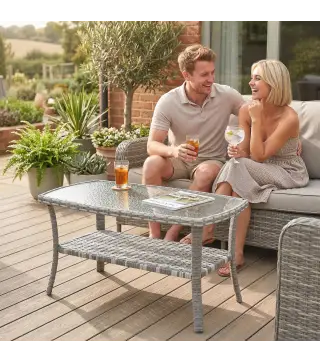 Mesa de Jardín Exterior Rectangular de Ratán con Estante Tablero de Vidrio Templado con Ondas 90x50x45 cm Gris Oscuro