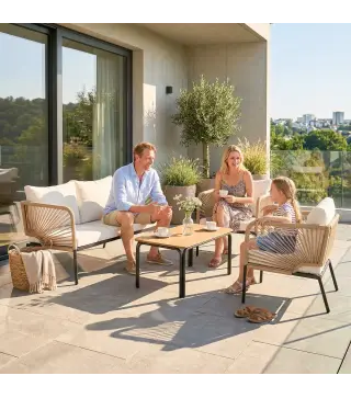 Conjunto Jardín Exterior de 4 Piezas con Sofá 2 Sillones y Mesa WPC Ratán PE Tipo Cuerda Cojines Acolchados Blanco