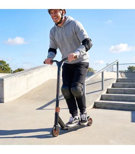 Scooter Acrobático para Trucos Patinete Freestyle con Rodamientos ABEC-9 Ruedas 120 mm Giro 360° para Skatepark Dorado
