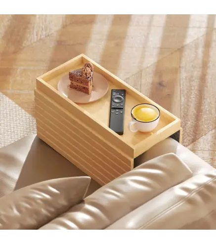 Bandeja de Brazo para Sofá de Bambú Plegable y Flexible con Base Antideslizante para Aperitivos Teléfonos y Bebidas