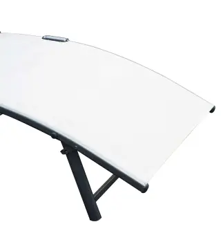 Set de 2 Tumbonas de Jardín Plegables con Respaldo Ajustable Almohada y Reposabrazos 137x63,5x100,5 cm Beige