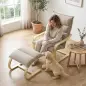 Sillón con Reposapiés Tapizado en Lino con Balanceo Suave Respaldo Alto Brazos y Patas de Madera Beige