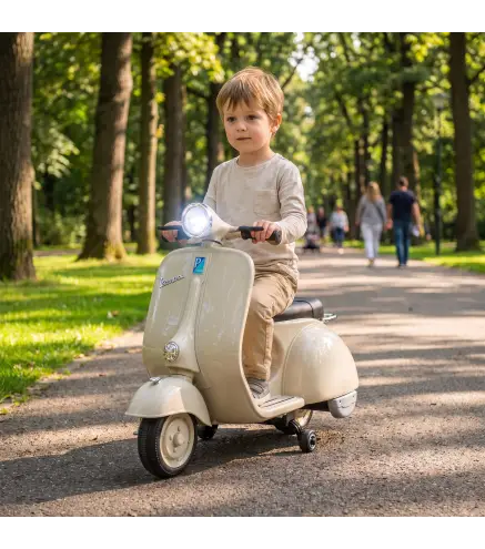 Moto Eléctrica para Niños Licencia VESPA Arranque Suave Ruedines Desmontables Luz Delantera Música, Bocina USB Blanco