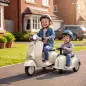 Moto Eléctrica para Niños Licencia VESPA con 2 Asientos Arranque Suave Luz Delantera Música USB y Almacenamiento Crema Moto Eléctrica para Niños Licencia VESPA con 2 Asientos Arranque Suave Luz Delantera Música USB y Almacenamiento Crema