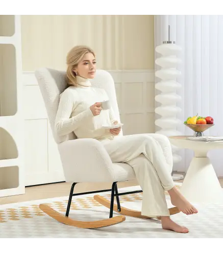 Silla Mecedora Tapizado de Terciopelo Teddy con Reposabrazos Acolchado Grueso Patas de Madera Crema