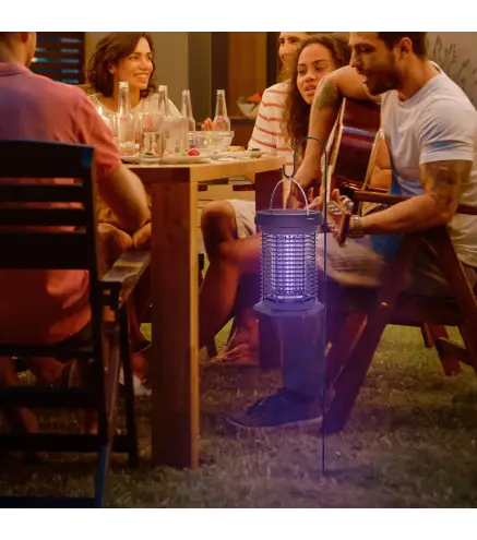 Antimosquitos Eléctrico 2 en 1 9W con Luces LED UV Recargable Solar y USB Efecto 30 m² para Jardín Terraza Patio Negro