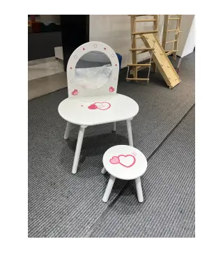 Tocador Infantil con Taburete y Espejo Tocador para Niñas con Dibujos de Corazones para Niños y Niñas de 3-6 Años Blanco