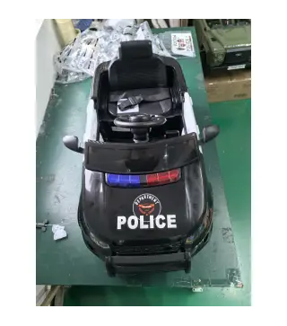 Coche Eléctrico para Niños de Policía 12V Mando a Distancia 2,4 G 2 Motores Arranque Suave Sirena Luces Música Negro