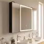 Armario de Baño con Espejo de LED Toma de Corriente 3 Puertas Antivaho Estantes Ajustables de Vidrio Templado Negro